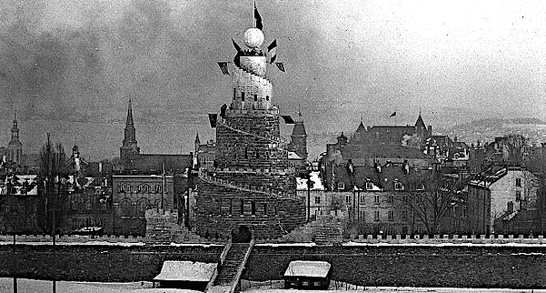 An "ice palace" rises above the city